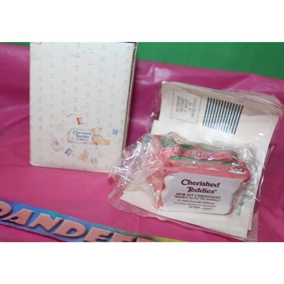 Cherished Teddies Our First Christmas Bundled Up For The Holidays Figurine 1994 - Picture 5 of 6